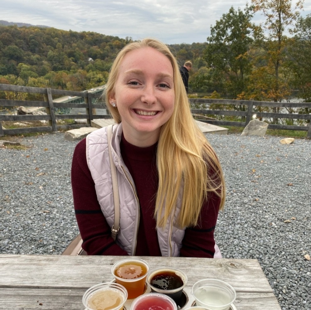 Meet your Posher, Michaela